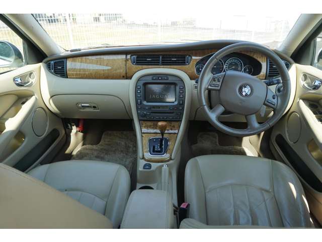 2007 Jaguar X-Type – thumbnail 3