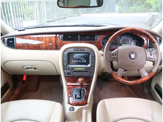 2008 Jaguar X-Type – thumbnail 3
