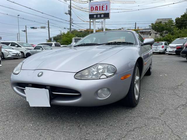 2002 Jaguar XK Series Coupe – thumbnail 3
