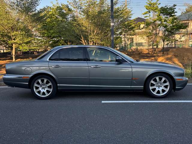2005 Jaguar XJ – thumbnail 3