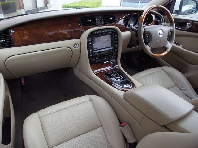 2008 Jaguar XJ – thumbnail 3
