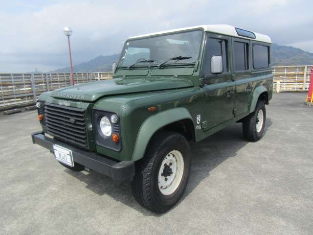 2002 Land Rover Defender – thumbnail 3