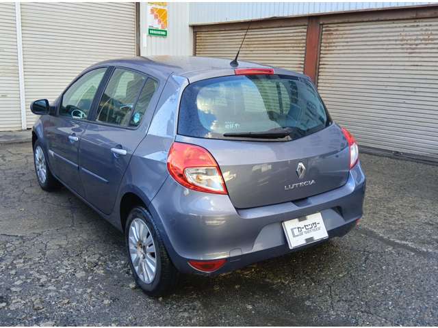 2010 Renault Lutecia – thumbnail 3