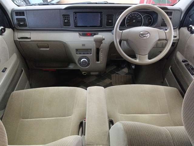 2010 Daihatsu Atrai Wagon – thumbnail 4