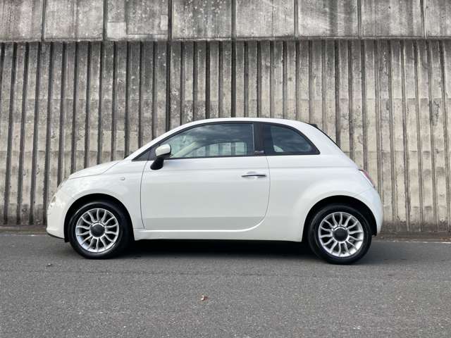 2010 Fiat 500C – thumbnail 2