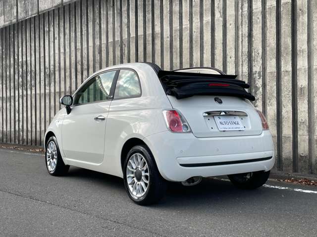 2010 Fiat 500C – thumbnail 3