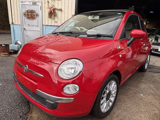 2010 Fiat 500C – thumbnail 2
