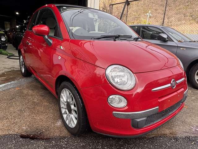 2010 Fiat 500C – thumbnail 4