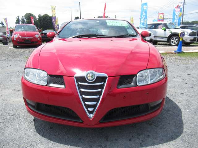 2004 Alfa Romeo GT – thumbnail 2