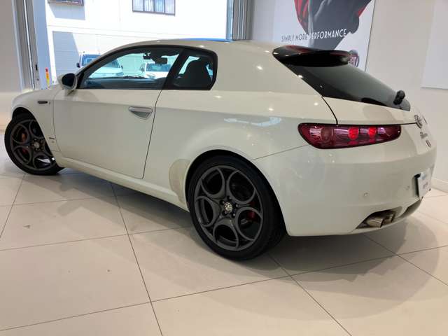 2010 Alfa Romeo Brera – thumbnail 2