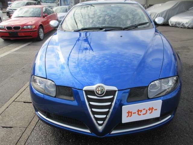 2010 Alfa Romeo GT – thumbnail 2