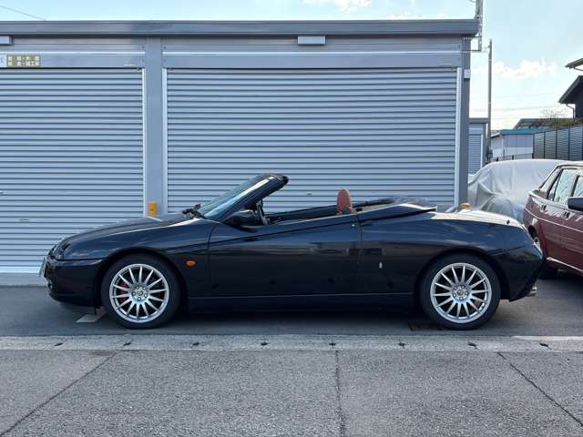 2004 Alfa Romeo Spider – thumbnail 4