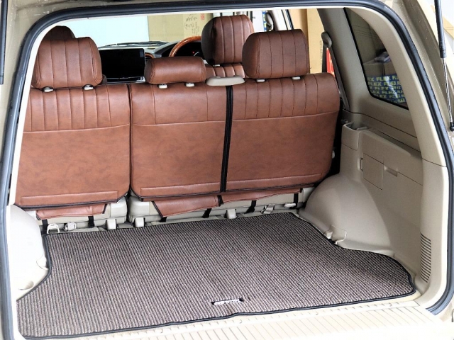 2004 Toyota Land Cruiser 100 – thumbnail 3