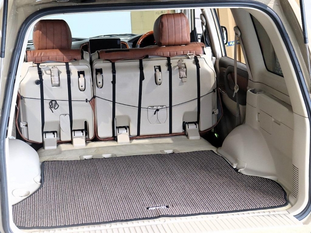 2004 Toyota Land Cruiser 100 – thumbnail 4