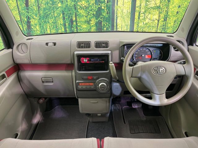 2011 Toyota Pixis Space – thumbnail 2
