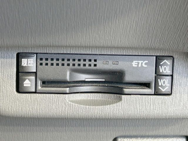 2010 Toyota Prius – thumbnail 4