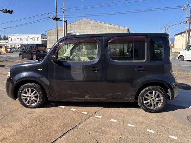 2011 Nissan Cube – thumbnail 3