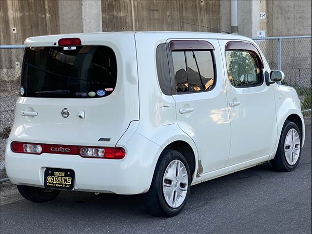 2011 Nissan Cube – thumbnail 2
