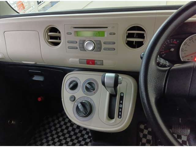 2011 Daihatsu Mira Cocoa – thumbnail 4
