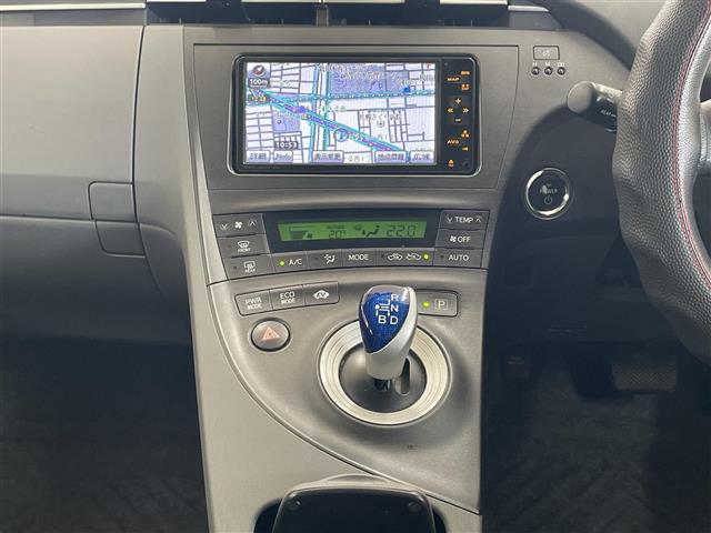 2010 Toyota Prius – thumbnail 4