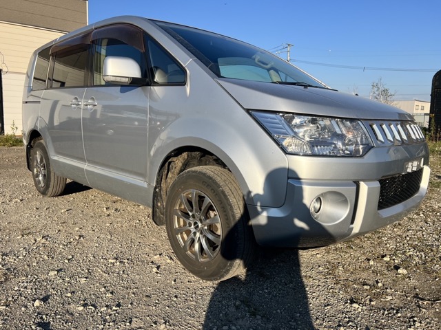 2009 Mitsubishi Delica D:5
