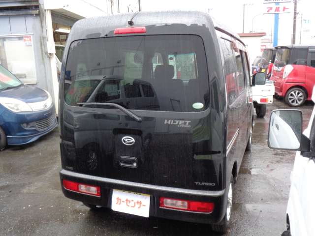 2011 Daihatsu Hijet Cargo – thumbnail 3