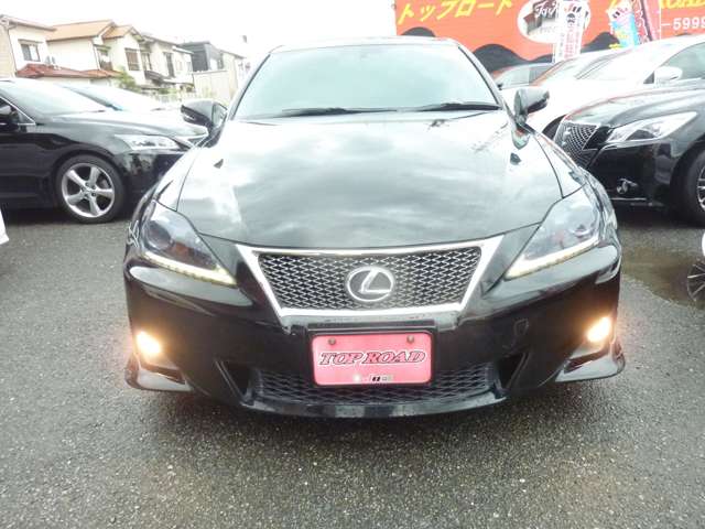 2011 Lexus IS – thumbnail 2