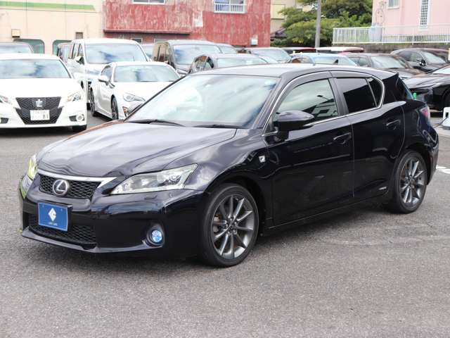 2011 Lexus CT – thumbnail 2