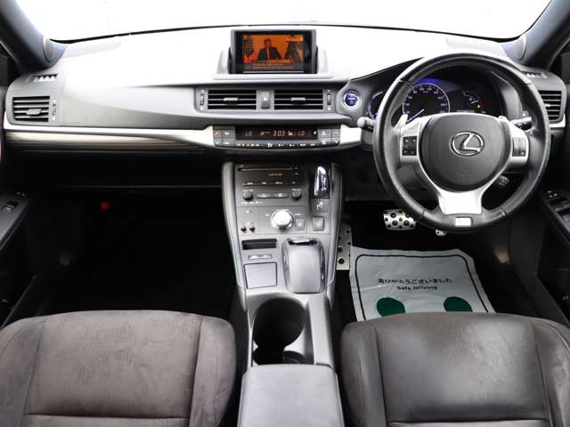 2011 Lexus CT – thumbnail 3