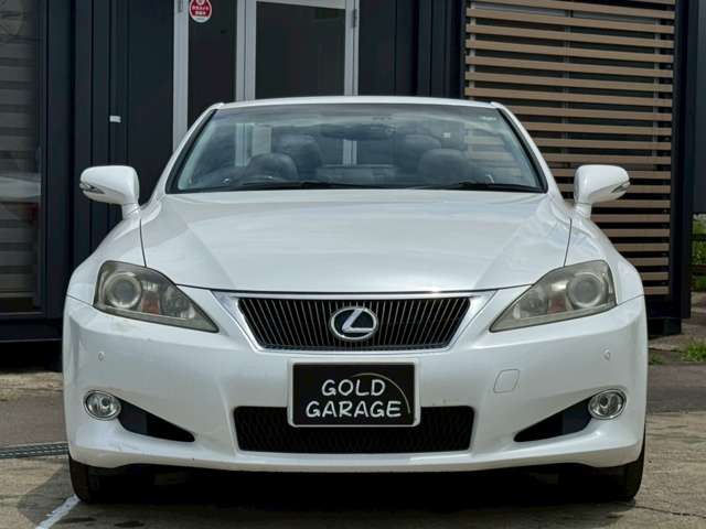 2011 Lexus IS Convertible – thumbnail 4