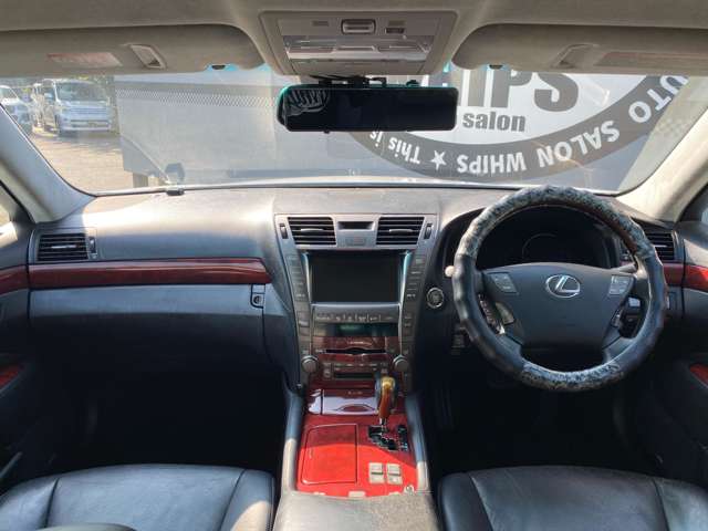 2007 Lexus LS – thumbnail 2