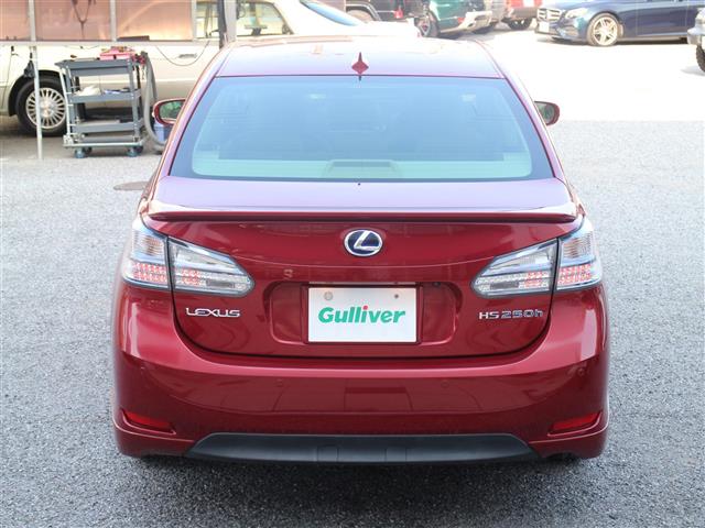 2010 Lexus HS – thumbnail 3