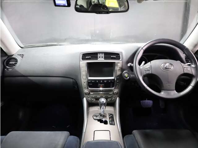 2009 Lexus IS – thumbnail 3