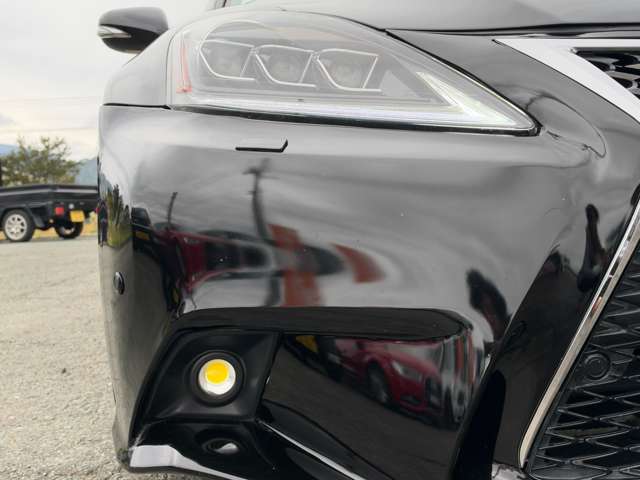 2011 Lexus IS Convertible – thumbnail 2