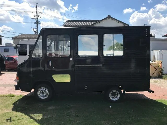 1990 Toyota Quickdelivery – thumbnail 2