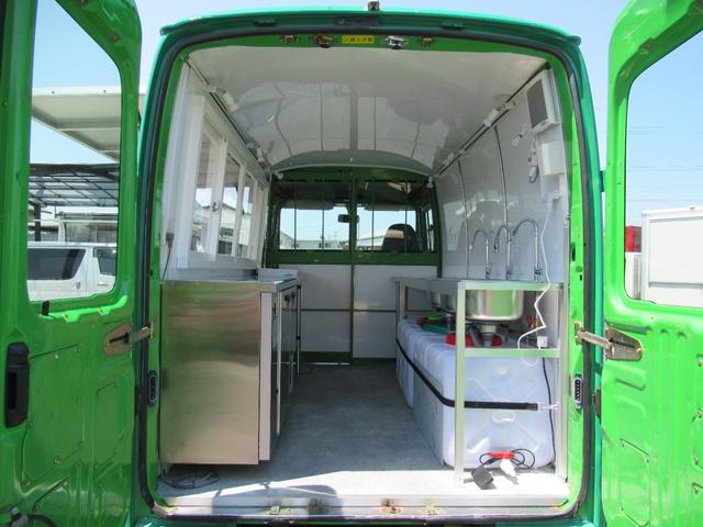 2000 Toyota Quickdelivery – thumbnail 3
