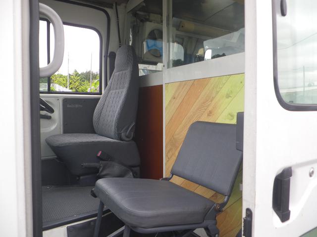 2002 Toyota Quickdelivery – thumbnail 4