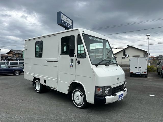 1998 Toyota Quickdelivery – thumbnail 2