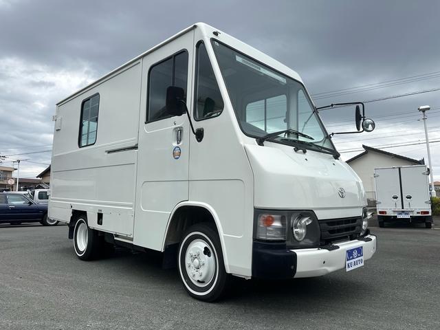 1998 Toyota Quickdelivery – thumbnail 3