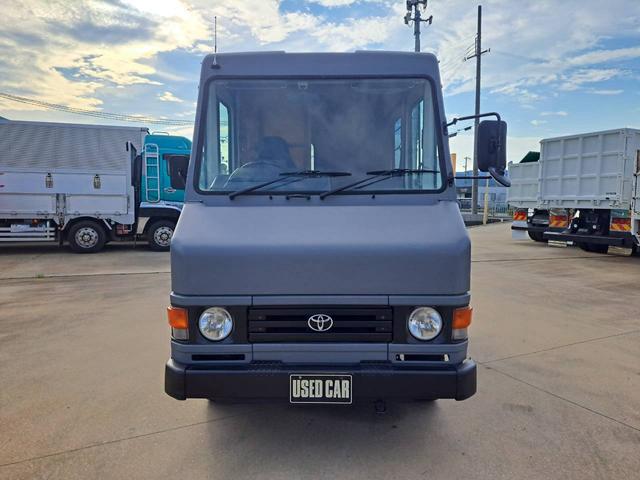 1999 Toyota Quickdelivery – thumbnail 3