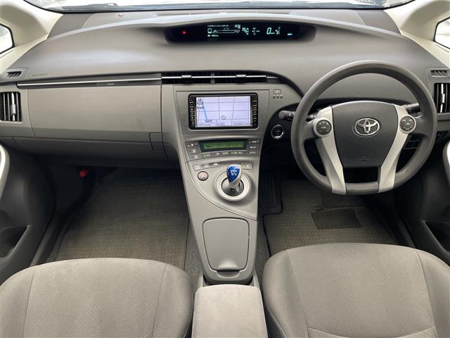 2010 Toyota Prius – thumbnail 2