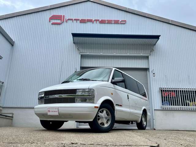 2001 Chevrolet Astro – thumbnail 2
