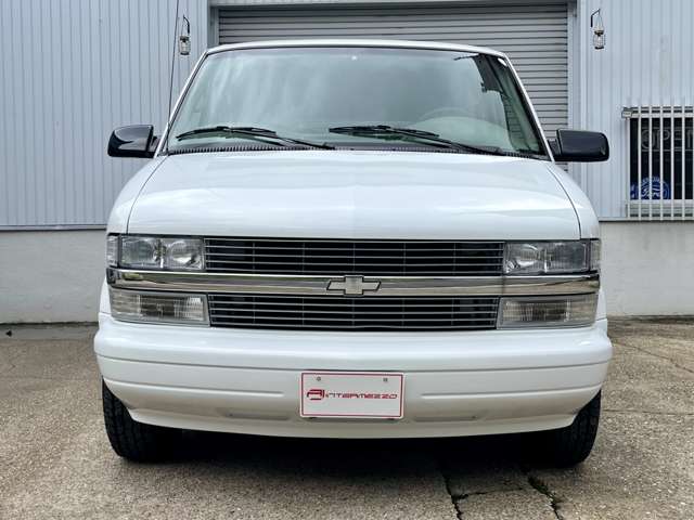 2001 Chevrolet Astro – thumbnail 3