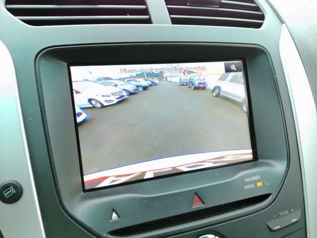 2011 Ford Explorer – thumbnail 3