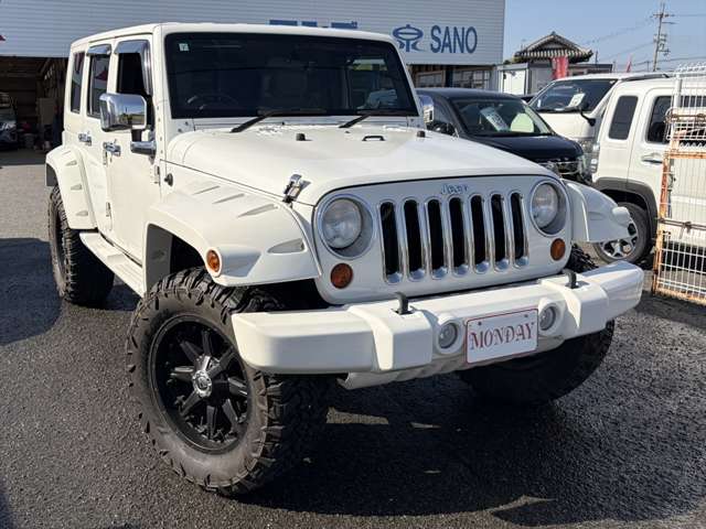 2010 Jeep Wrangler – thumbnail 3