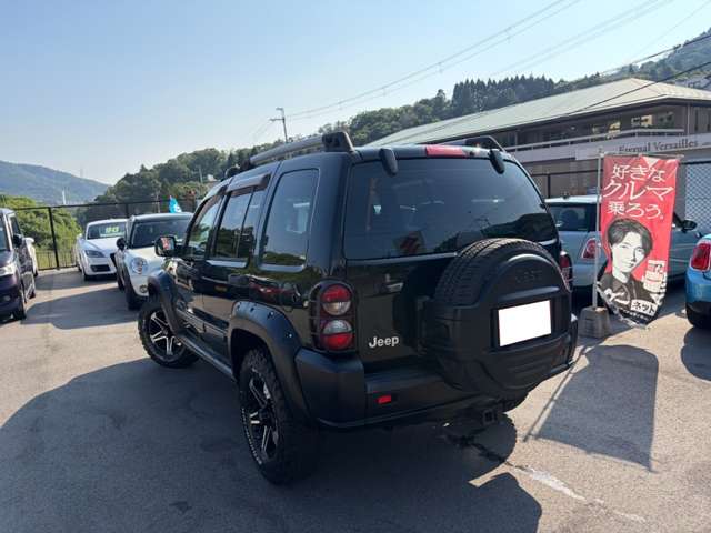 2006 Jeep Cherokee – thumbnail 4