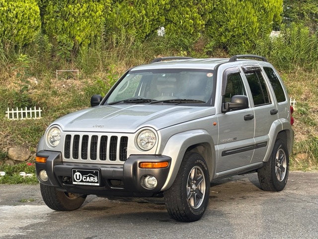 2004 Jeep Cherokee