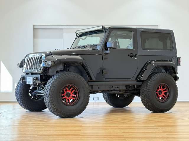 2011 Jeep Wrangler – thumbnail 3