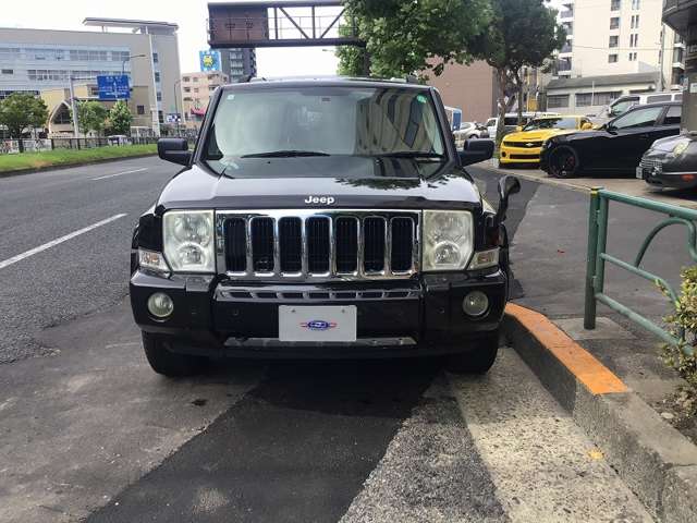 2007 Jeep Commander – thumbnail 2