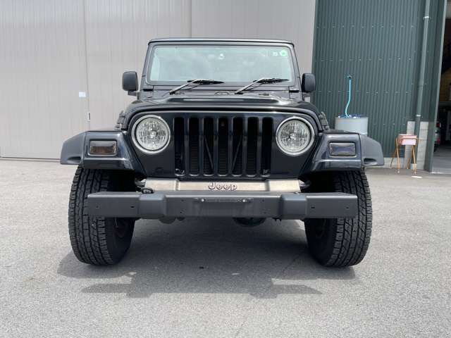 2006 Jeep Wrangler – thumbnail 2